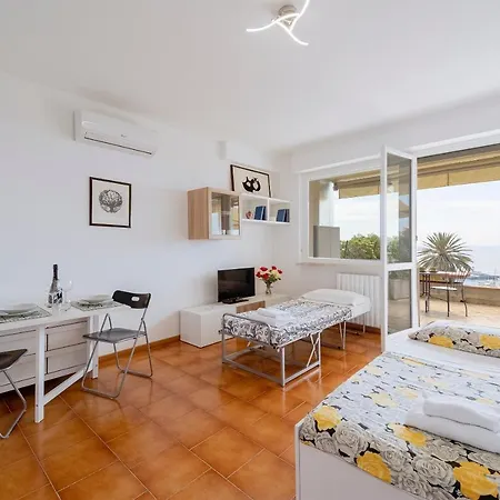 Appartement Guesthost - Amazing With Sea View - Pool & Tennis Court
