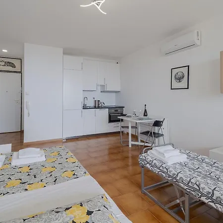 公寓 Amazing With Sea View - Pool & Tennis Court 圣雷默